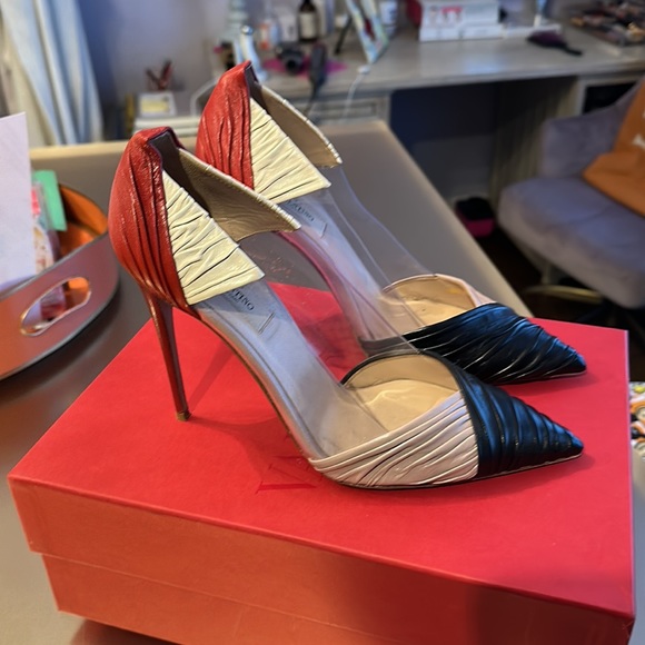 Valentino Heels - Picture 3 of 7